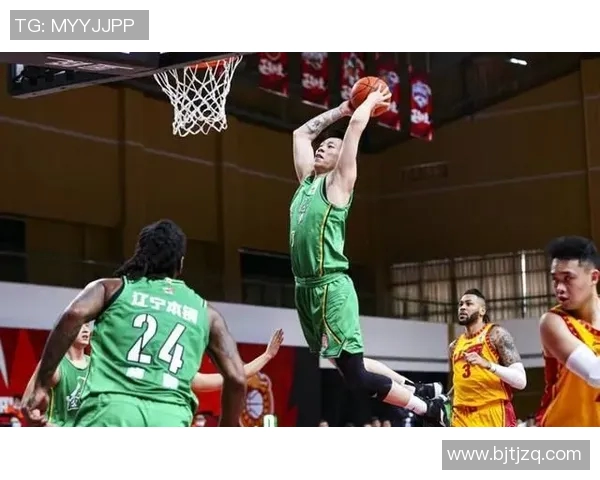 半决赛巅峰对决辽宁队与广东队的激烈较量即将上演 半决赛巅峰对决辽宁队与广东队的激烈较量即将上演